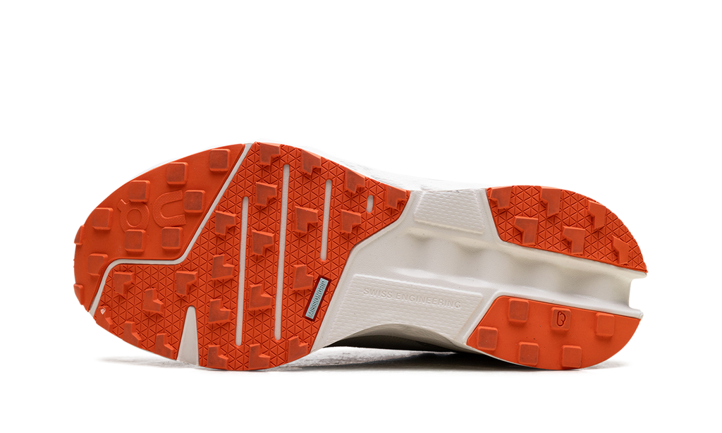 On WOMENS Cloudsurfer Trail WMNS "Fossil Ivory" 3WE10102878 from Stadium Goods